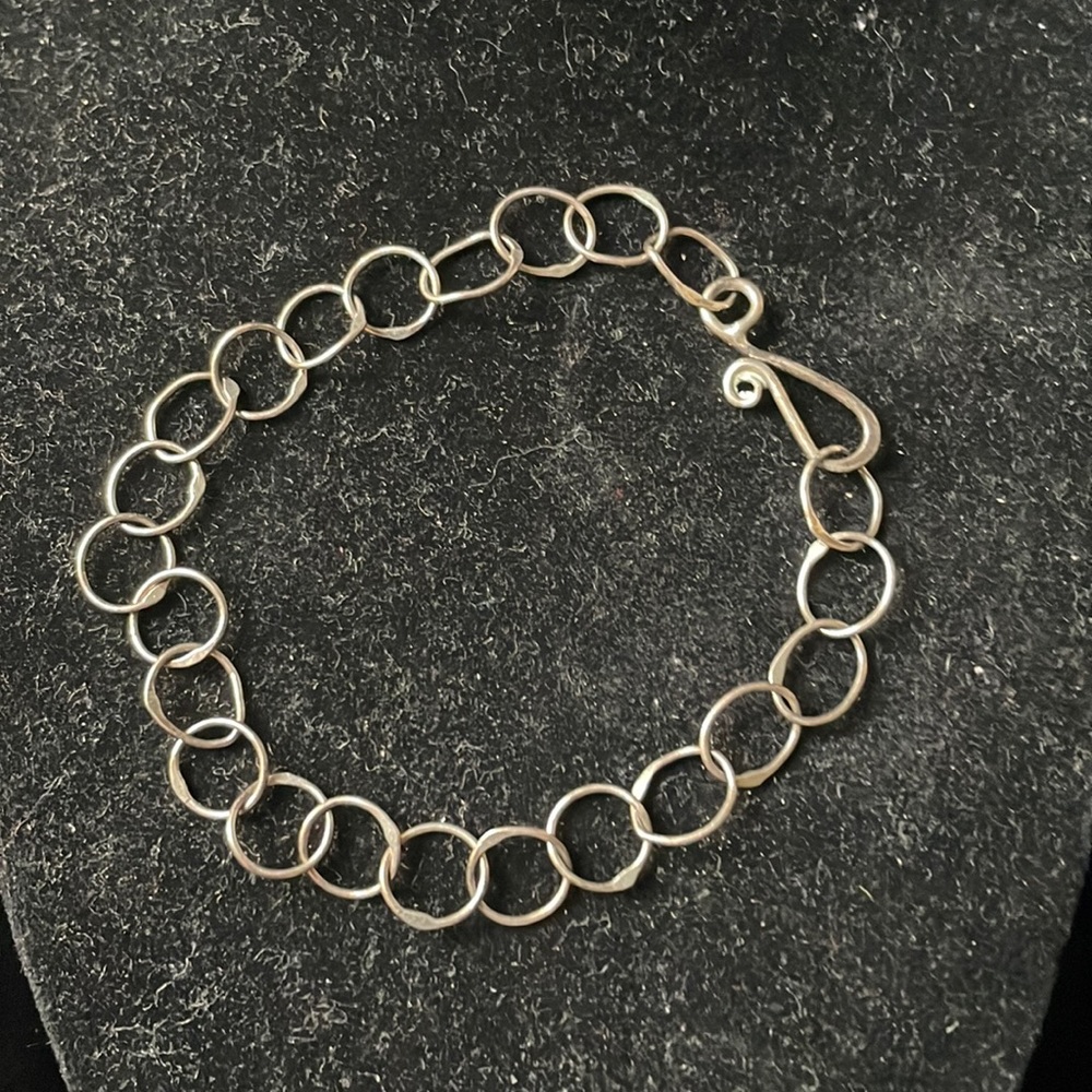 .925 Sterling Silver Linked Circle Bracelet Vintage 90s Y2K - Picture 1 of 1